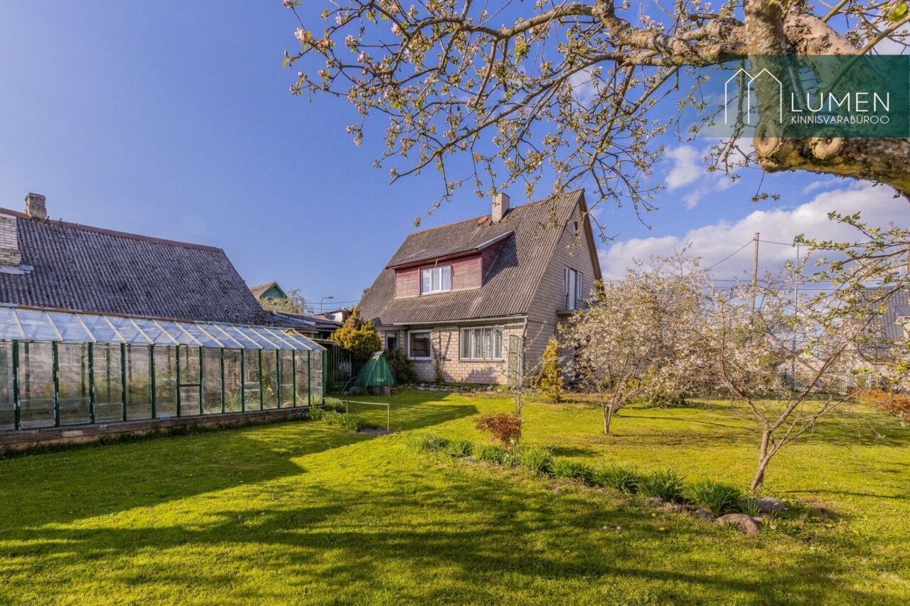 Valga maakond, Valga vald, Valga linn Kuuse tn 9