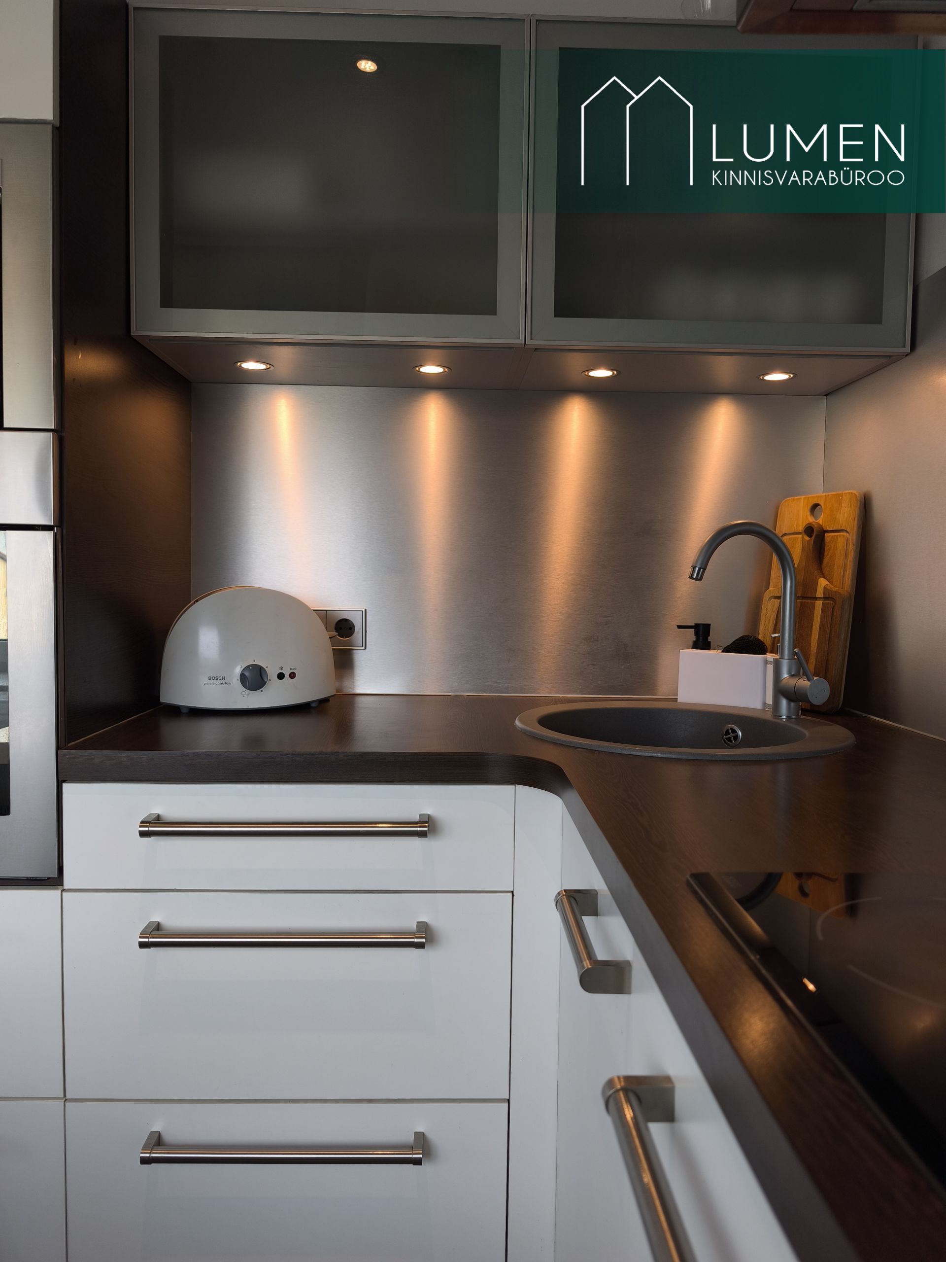 Võru maakond, Võru linn Võrukivi 10